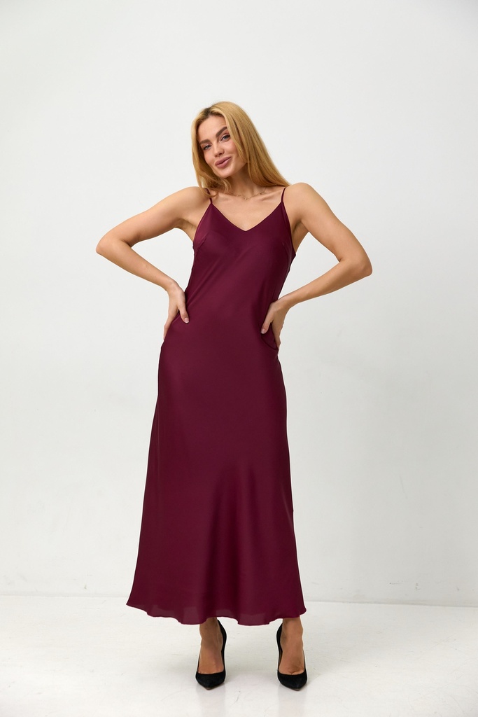 Sarafan cu bretele subțiri