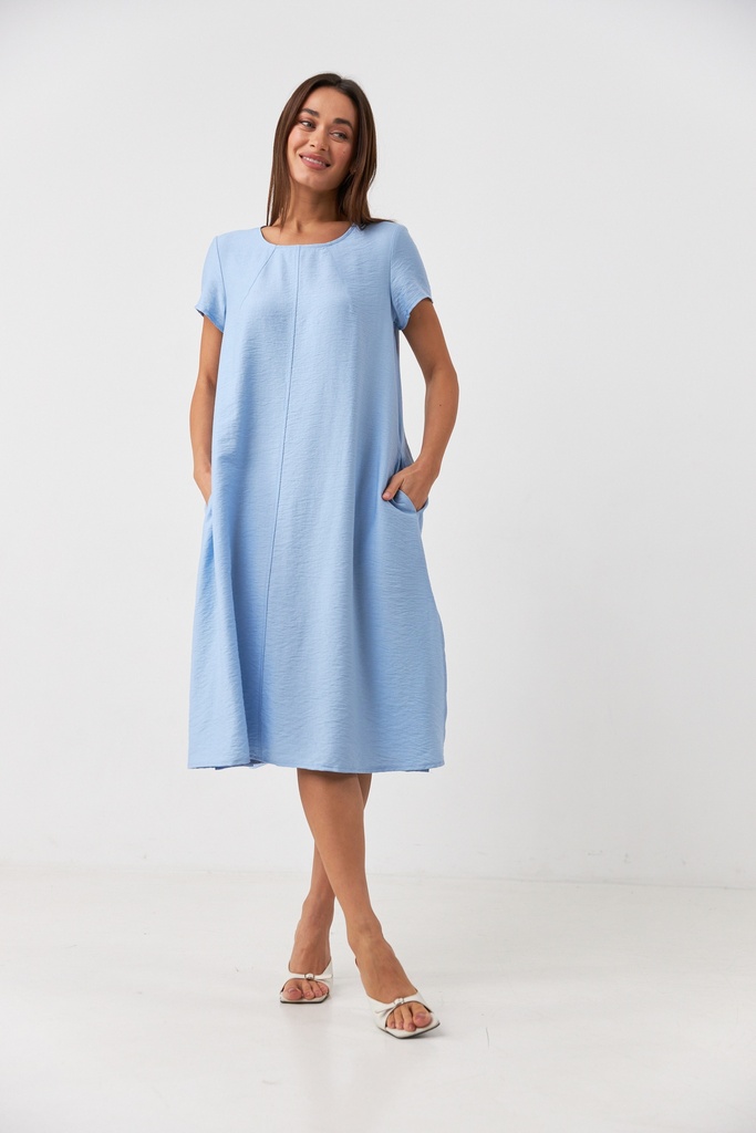 Сукня вільна з декоративними швами