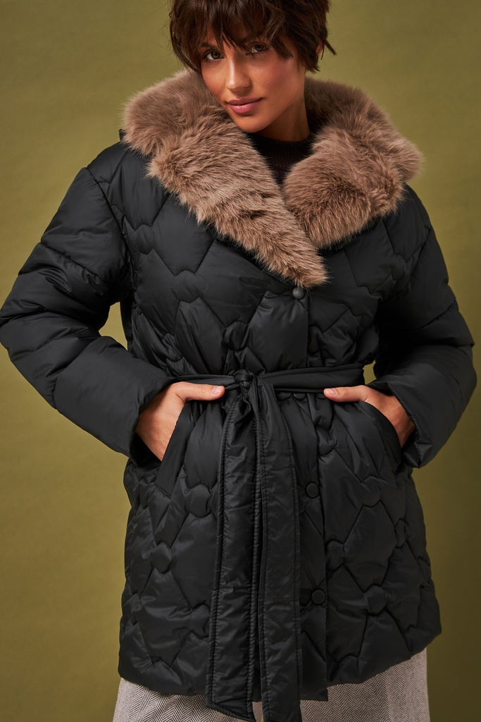 Jacket with a turn-down collar