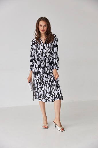 Сукня з куліскою на талії