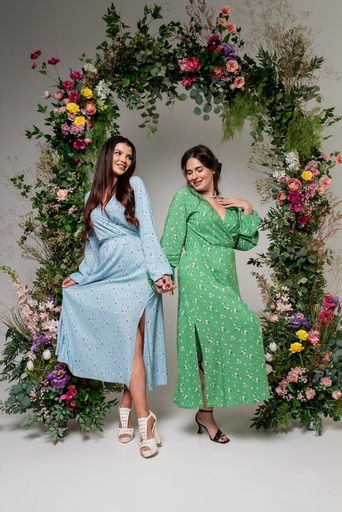 Сукня ліф на запах