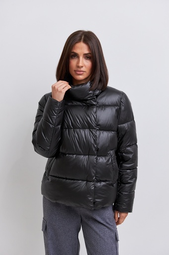 Куртка зі стійкою на кнопках