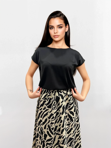 Блуза шовкова зі складою по спинці